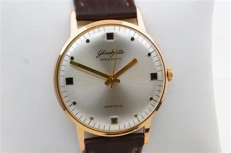 Glashütte Spezimatic 26 Rubis – GUB 74 (1967).